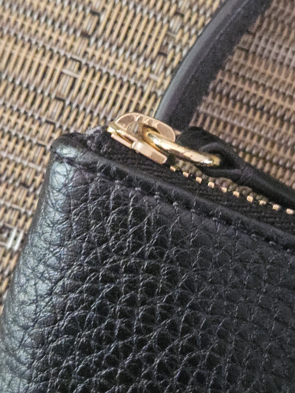 Ralph Lauren Pebbled Leather Belt Bag - Picture 9 of 12
